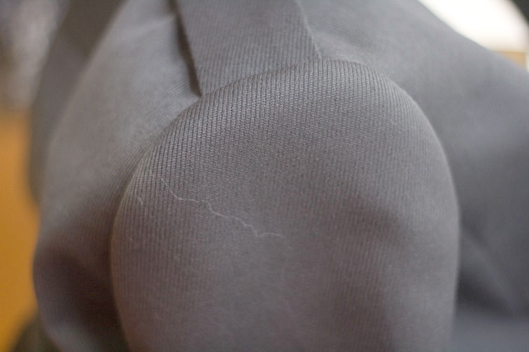 pattern-scissors-cloth-shoulder-pads-and-sleeve-head-wadding-1