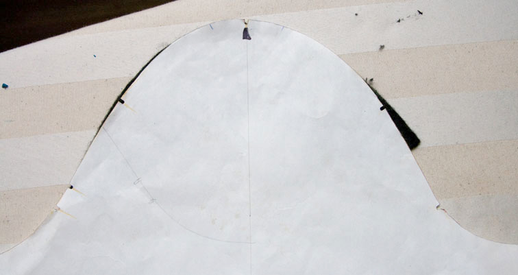 pattern-scissors-cloth-shoulder-pads-and-sleeve-head-wadding-4