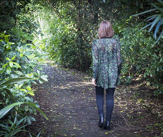 DP Studio Le 604 Shirt Pattern Scissors Cloth